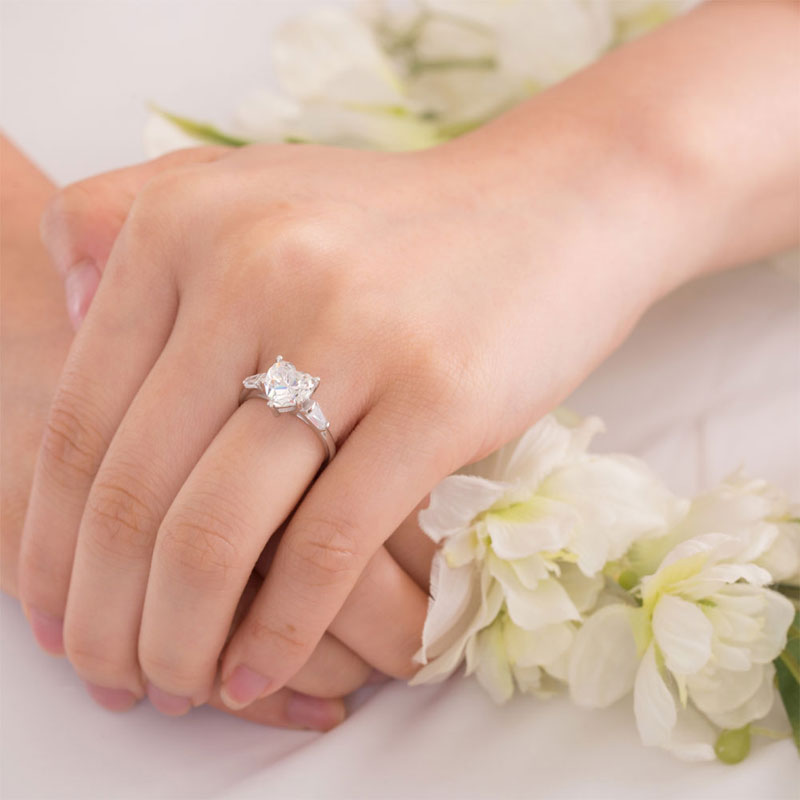 Solid 925 Sterling Silver Wedding Engagement Promise Ring 2 Carat Heart Jewelry Simulated Diamond XFR8279