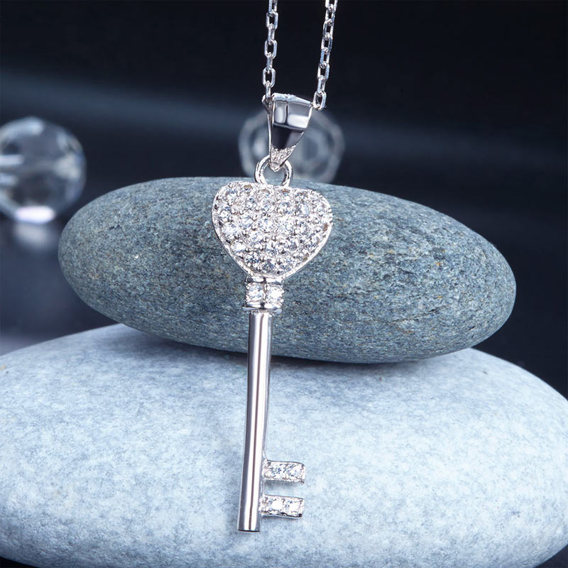 Love Key 925 Sterling Silver Cross Pendant Necklace XFN8029
