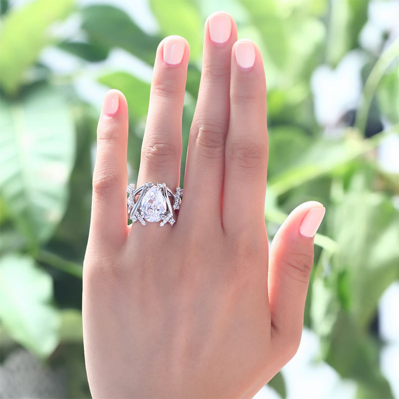 4 Carat Pear Cut Simulated Diamond 925 Sterling Silver Wedding Anniversary Ring XFR8018