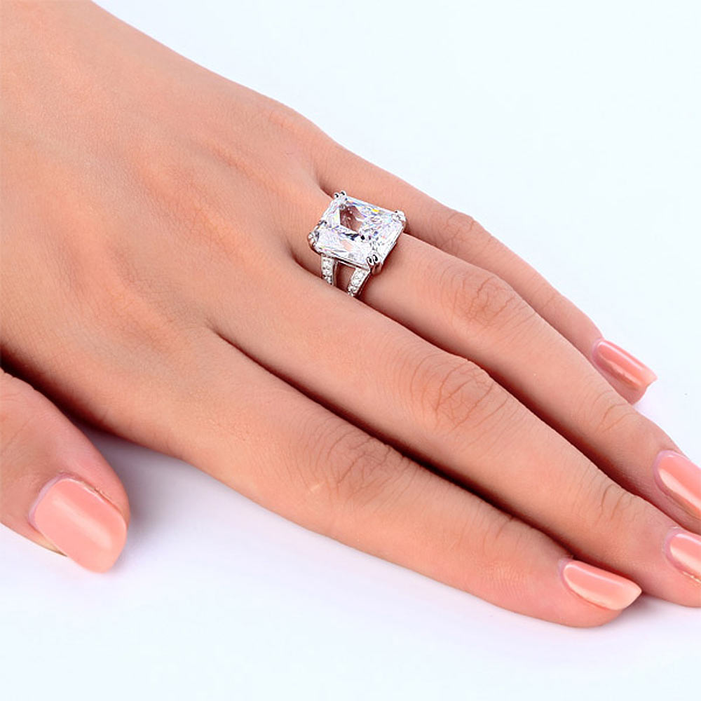 Solid 925 Sterling Silver Luxury Ring Anniversary 6 Carat Simulated Diamante XFR8152