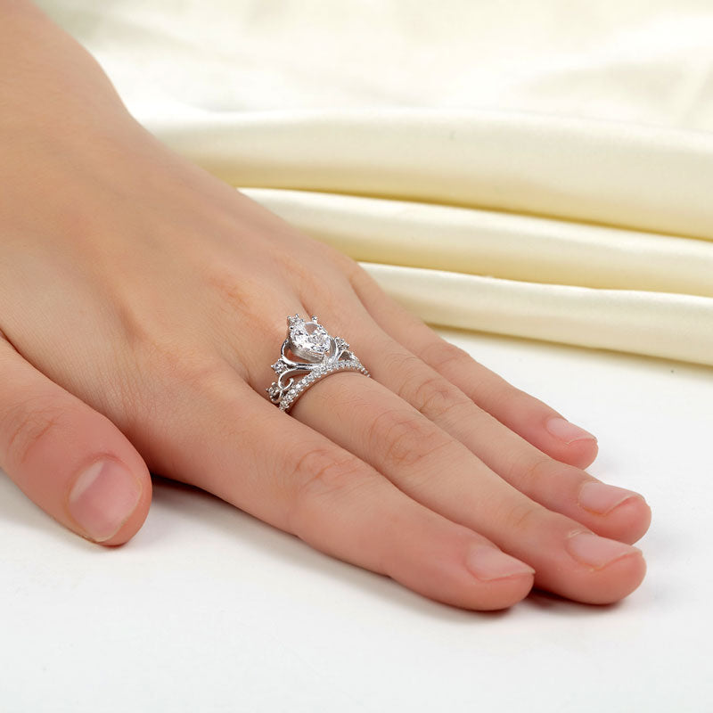 Solid 925 Sterling Silver Crown Ring 1 Carat Pear Cut for Lady Trendy Stylish Jewelry XFR8278